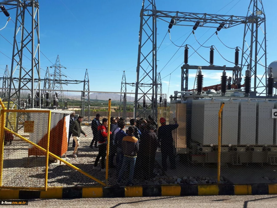 بازدید دانشجویان رشته برق از پست 66/20 اکبرآباد  4