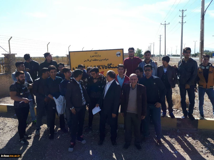 بازدید دانشجویان رشته برق از پست 66/20 اکبرآباد  14