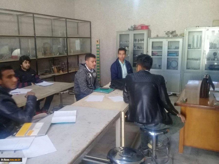 آزمایشگاه فیزیک 4