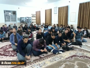 نشست صمیمانه مسئولین با دانشجویان 4
