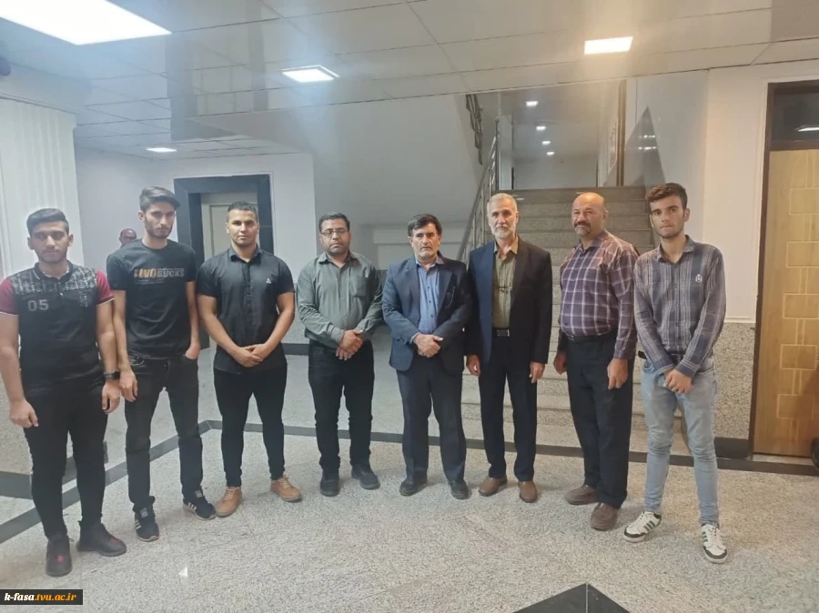 دیدار دکتر دهقان معاون حقوقی رئیس جمهور با نخبگان سیاسی اجتماعی و اقتصادی شهرستان فسا  3