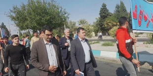 حضور اساتید کارکنان ودانشجویان دانشکده فنی کشاورزی فسا در راهپیمایی ۱۳ آبان ماه 3